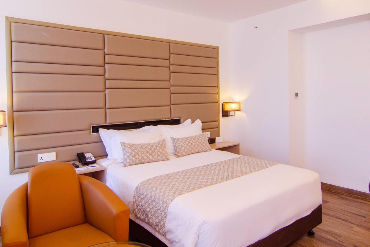 Best Western Sks Chattogram 吉大港 外观 照片